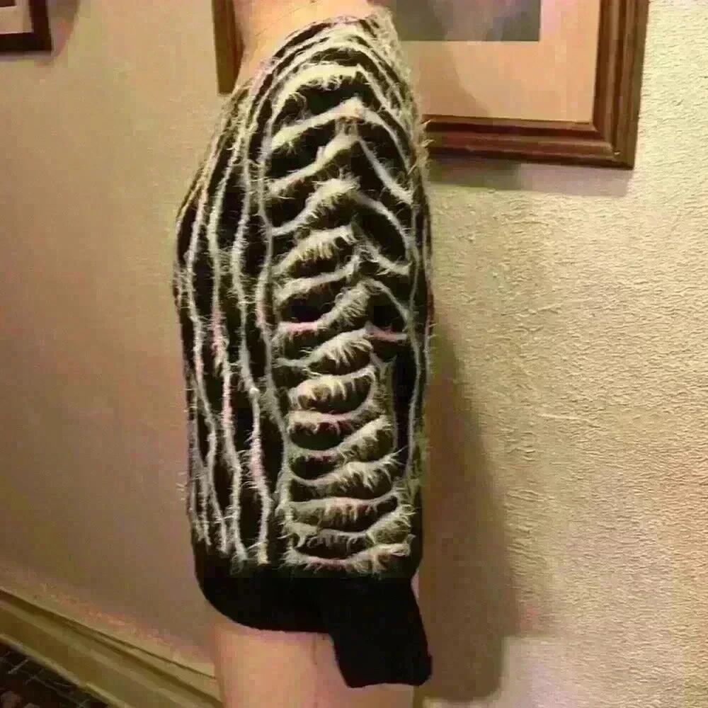 Sisters Black and White Eyelash Sweater Size XL - Picture 5 of 10
